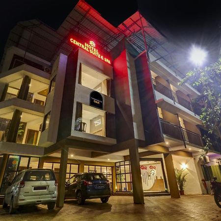 Townhouse Oak Central Suits Kozhikode Exterior photo