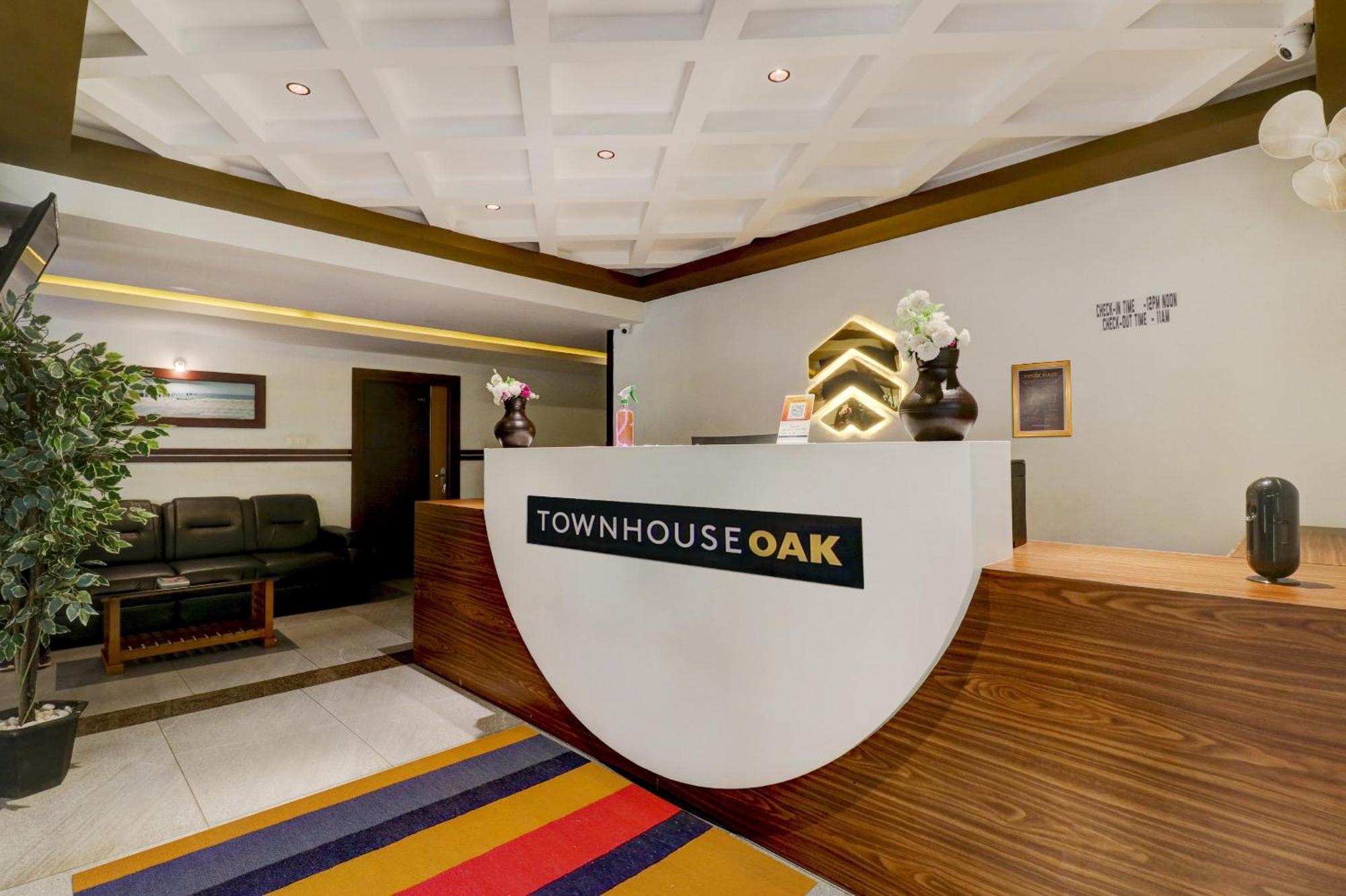 Townhouse Oak Central Suits Kozhikode Exterior photo